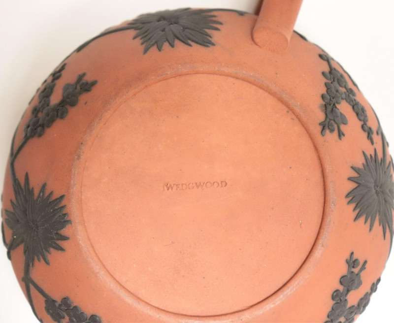 Image 4 of lot 2 Wedgwood Rosso Antico Creamers