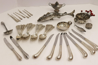 Image for Lot Group of Assorted Silverplate Pieces