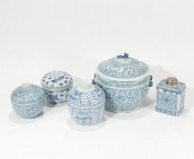 Image for Lot Collction Of Chinese Porcelain Covered Jars