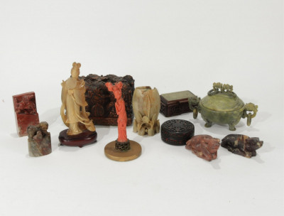 Image for Lot Collection of Chinese Desk Objects
