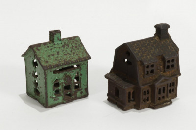 Image 3 of lot 19th-20th C.Cast Iron Banks - Cottage
