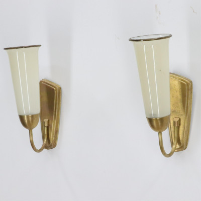 Image for Lot Pair Italian 1950s Cream Glass and Brass Sconces