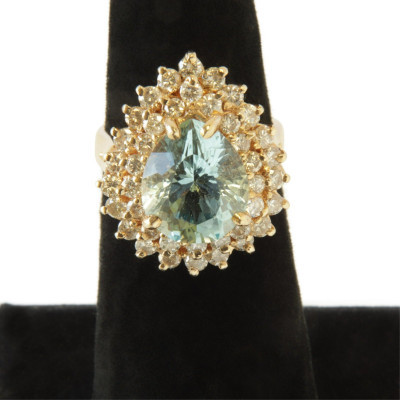 Image for Lot 2.66ct Aquamarine & Diamond Dinner Ring
