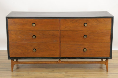 Image for Lot Mid Century Modern 6 Drawer Dresser by Thomasville