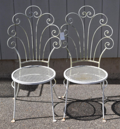 Salterini Style White Metal Table  4 Chairs