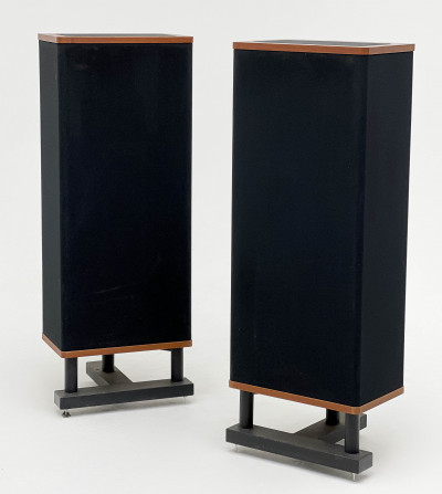 Image for Lot Pair of Vandersteen Model 2 Floor Speakers