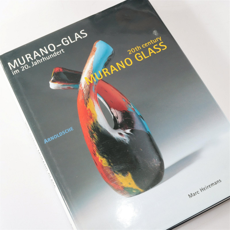 Image 4 of lot 16 Books - Murano Glass