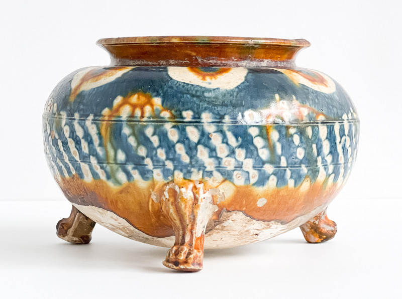Chinese Sancai with Blue Glaze Ceramic Tripod Vessel