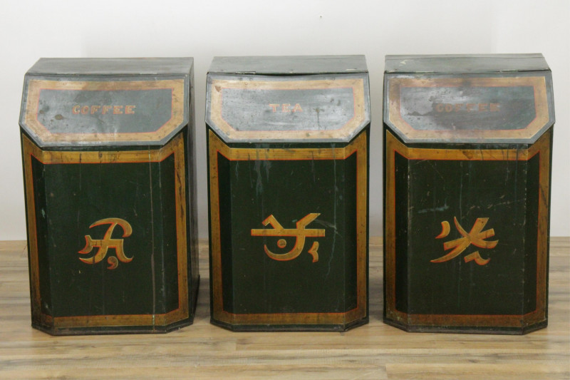 Image 1 of lot 2 Chinese Export Tole Peinte Canisters