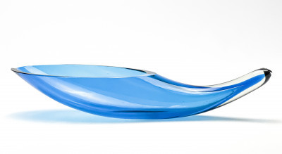 Title Blenko Blue Glass Horn-Shaped Vase, USA / Artist