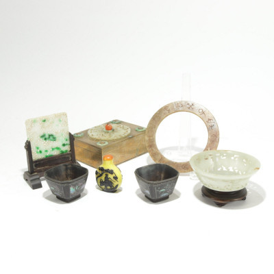 Image for Lot Grouping Of Small Chinese Table Objects