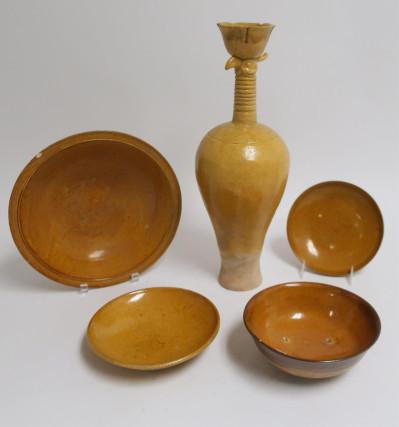 Image for Lot Liao Dynasty Amber Glazed Funerary Vase & Bowls