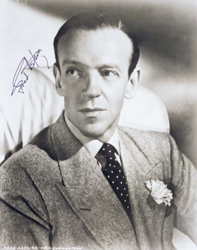 Title Fred Astaire Autographed Photo / Artist