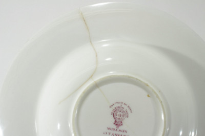 Image 5 of lot 12 Royal Worcester Gilt & Green Porcelain Bowls