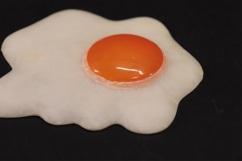 Image 3 of lot 3 Fried Eggs, Alabaster & Glass