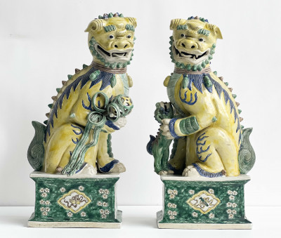 Title Pair of Chinese Porcelain Famille Verte Buddhist Lions / Artist