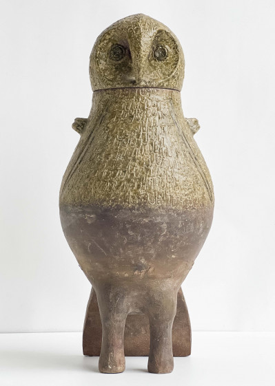 Title Chinese Yue Glazed Ceramic Owl Form Vessel / Artist