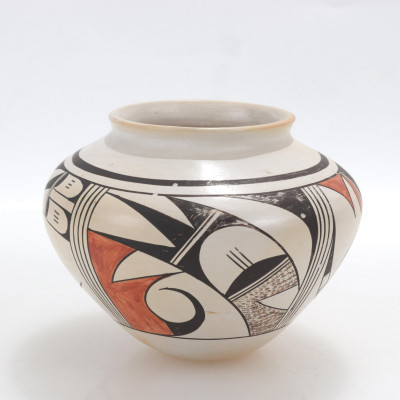 Title Fawn Navasie - Hopi Polychrome Jar / Artist