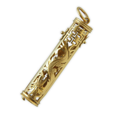 Image for Lot Chinese 18k Gold Toothpick & Earpick Pendant