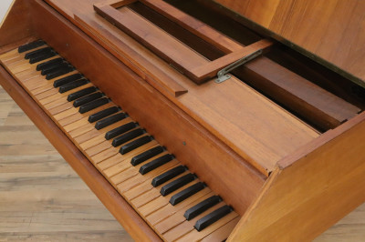 Image 6 of lot 20C Harpsichord