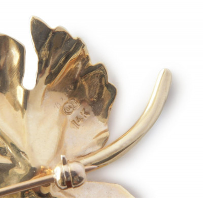 Image 4 of lot 14k Gold Maple Leaf Brooch