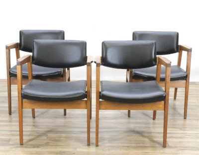 Image 2 of lot 4 Midcentury Modern Chairs by Gunlocke