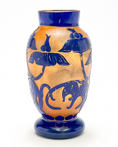 Title Schneider Le Verre Francais Cameo Glass Vase / Artist