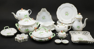Image for Lot 19 Pcs Herend Rosehip Pattern Porcelain