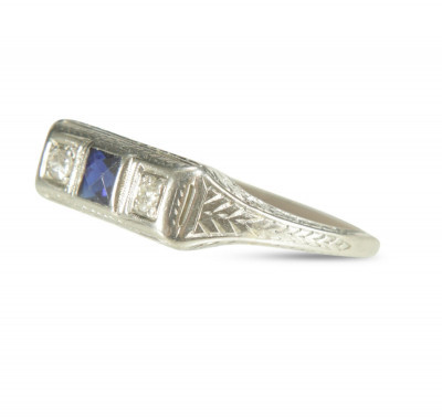 Image for Lot Art Deco Diamond and Sapphire Ring