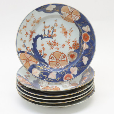 Image for Lot Six Matching Japanese Export Porcelain Bowls