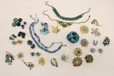 Image for Lot Group of Vintage Green & Teal Costume Jewelry