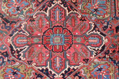Image for Lot Gorevan Carpet 9&apos; 11&apos; x 11&apos; 9&apos; First Half 20th C
