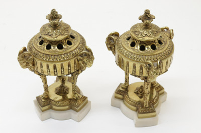 Image 4 of lot 4 Gilt Bronze Table Items 19th/20th C