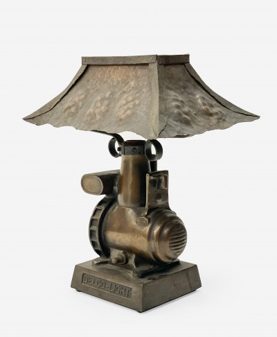 Title Delco-Light Salesman Sample Table Lamp / Artist