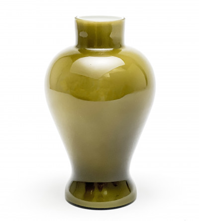 Title Italian Green Cased Glass Vase / Artist