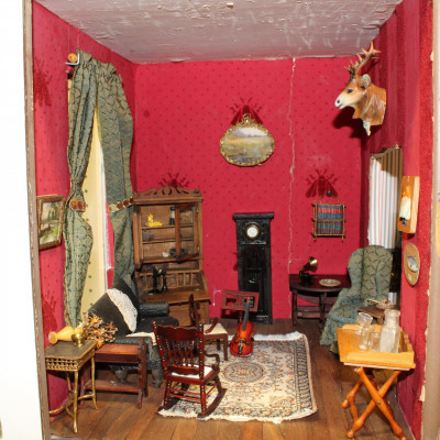 Image 6 of lot '1752' Replica Dollhouse, early 20th C.