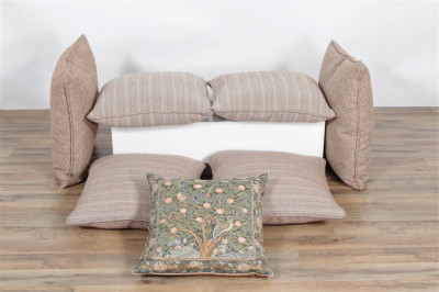 William Morris Design Pillow and others