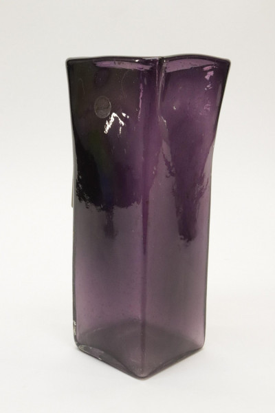 Image 5 of lot 3 Art Glass Vases