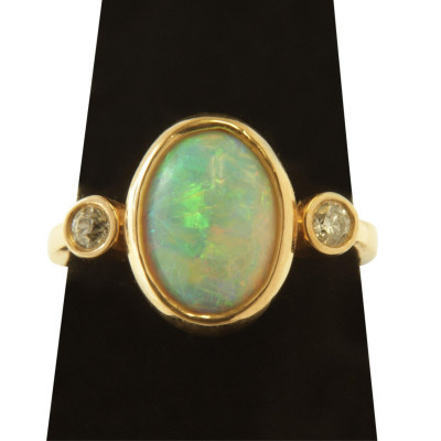 Image 2 of lot 1.82ct Opal & Diamond Ring