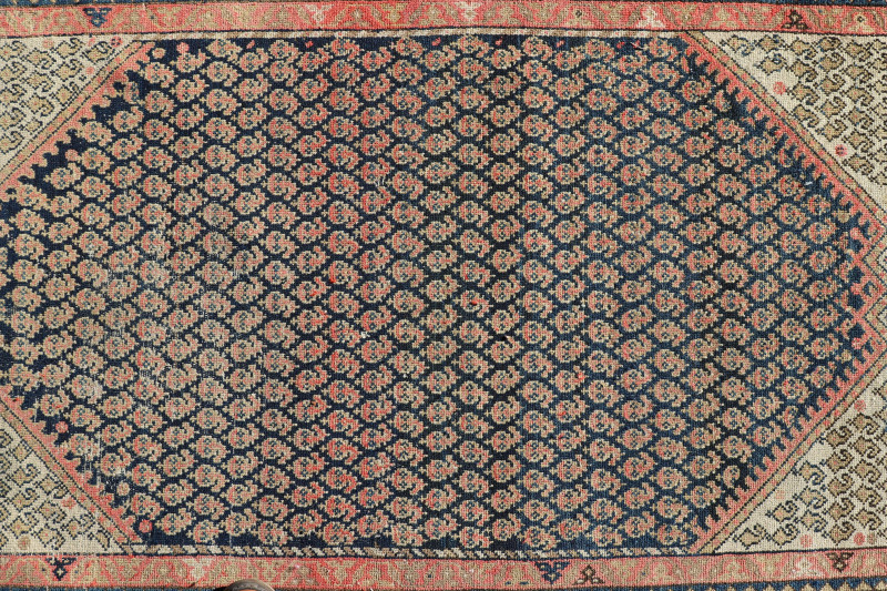 Image 2 of lot 2 Persian Rugs 4'10' x 9'8' and 4'3' x 6'1'