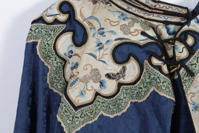 Image 3 of lot 2 Vintage Chinese Silk Robes