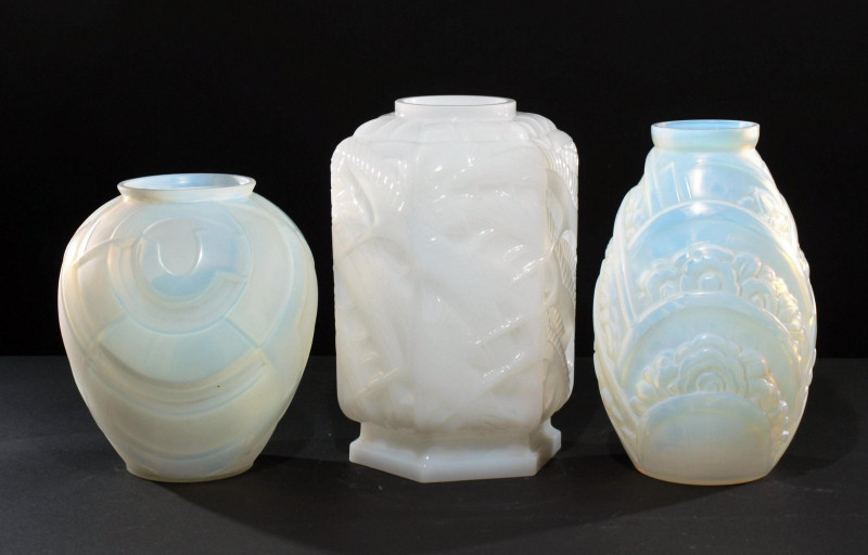 Image 1 of lot 3 Art Deco Opaline Glass Vases