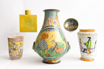 Image for Lot Assortment of Italian Pottery