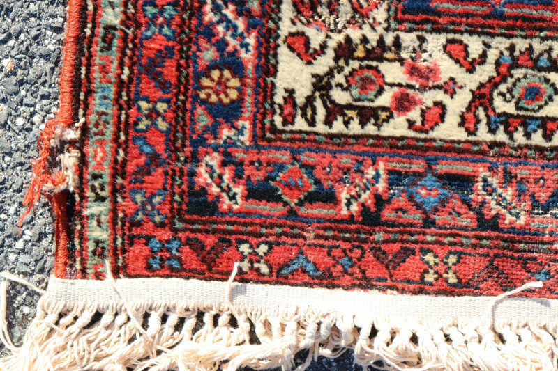 Image 8 of lot 2 Persian Rugs 4'10' x 9'8' and 4'3' x 6'1'