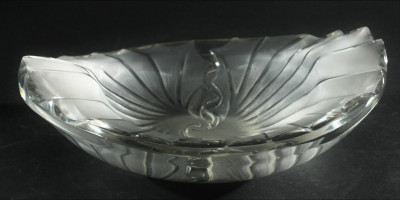 Lalique Bagatelle Vase & Wave Dish