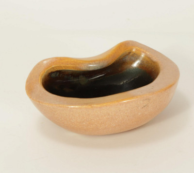 Russel Wright for Bauer -  Pottery Bowl