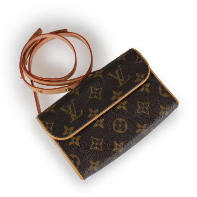 Image for Lot Louis Vuitton Pochette Florentine Waist Bag