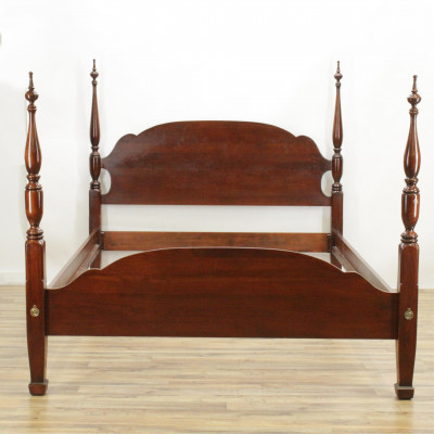 Image for Lot Colonial Style Mahogany Short Poster Bedstead