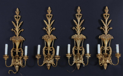 Title Set of Vaughan Classical Style Giltwood Sconces / Artist