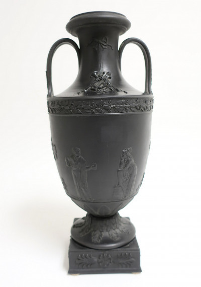 Image for Lot Wedgwood Basalt 2-Handled Vase on Plinth